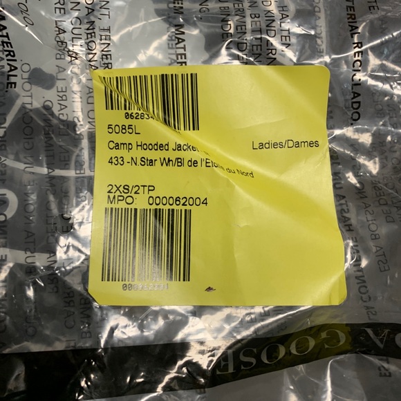 NWT RARE SOLD OUT CANADA GOOSE CAMP DOWN HOODIE - Picture 8 of 8